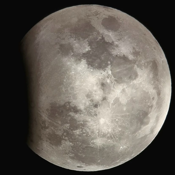 L’eclissi lunare parziale del 28/10/2023 🌔