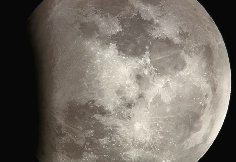 L’eclissi lunare parziale del 28/10/2023 🌔